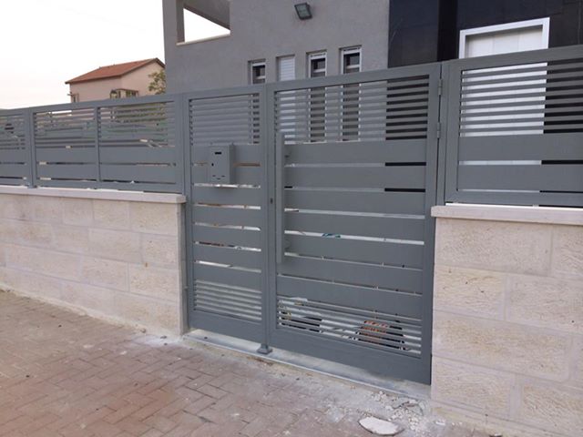גדר ושער כניסה דגם הייטק משולב - צבע 7040