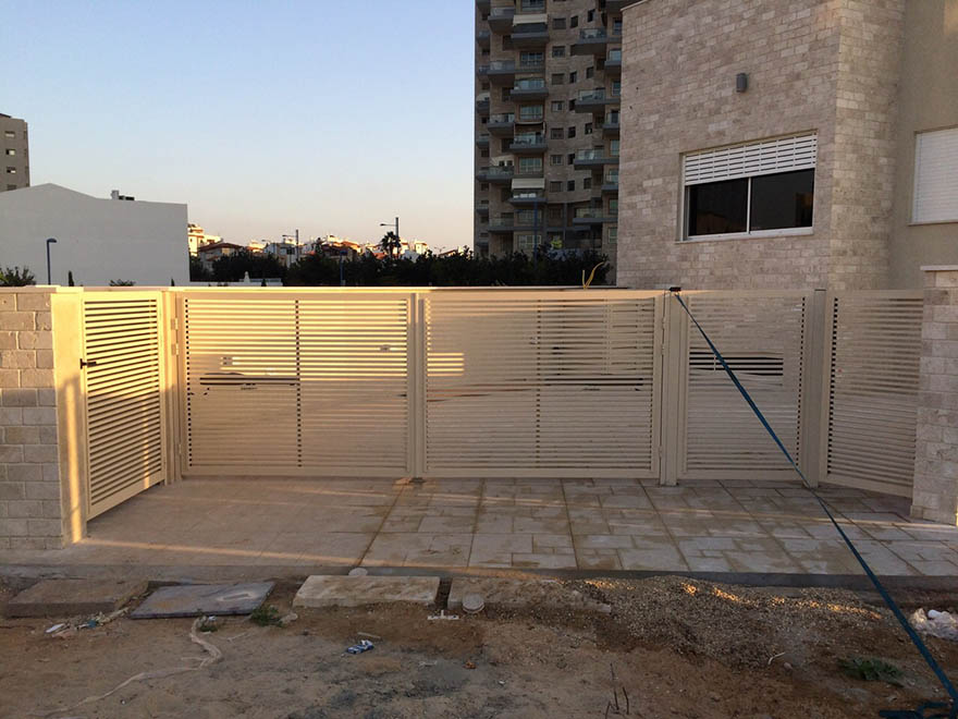 שער כנפיים  הייטק רווח 20 מ- צבע 2040 