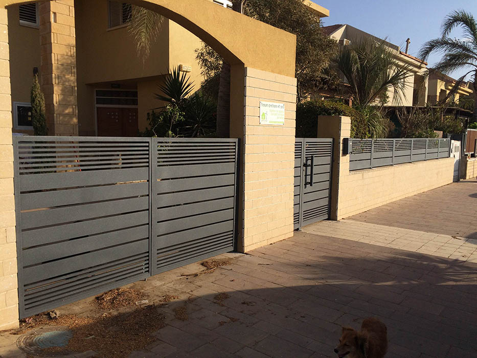 שער כנפיים לרכב דלת כניסה וגדר דגם הייטק משולב - צבע 1200